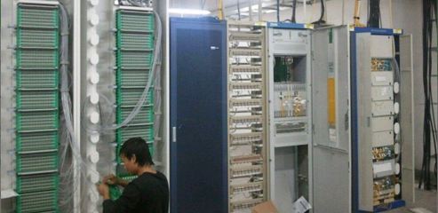 光通信设备选购指南 供应1分32光分路器箱厂家与报价解析